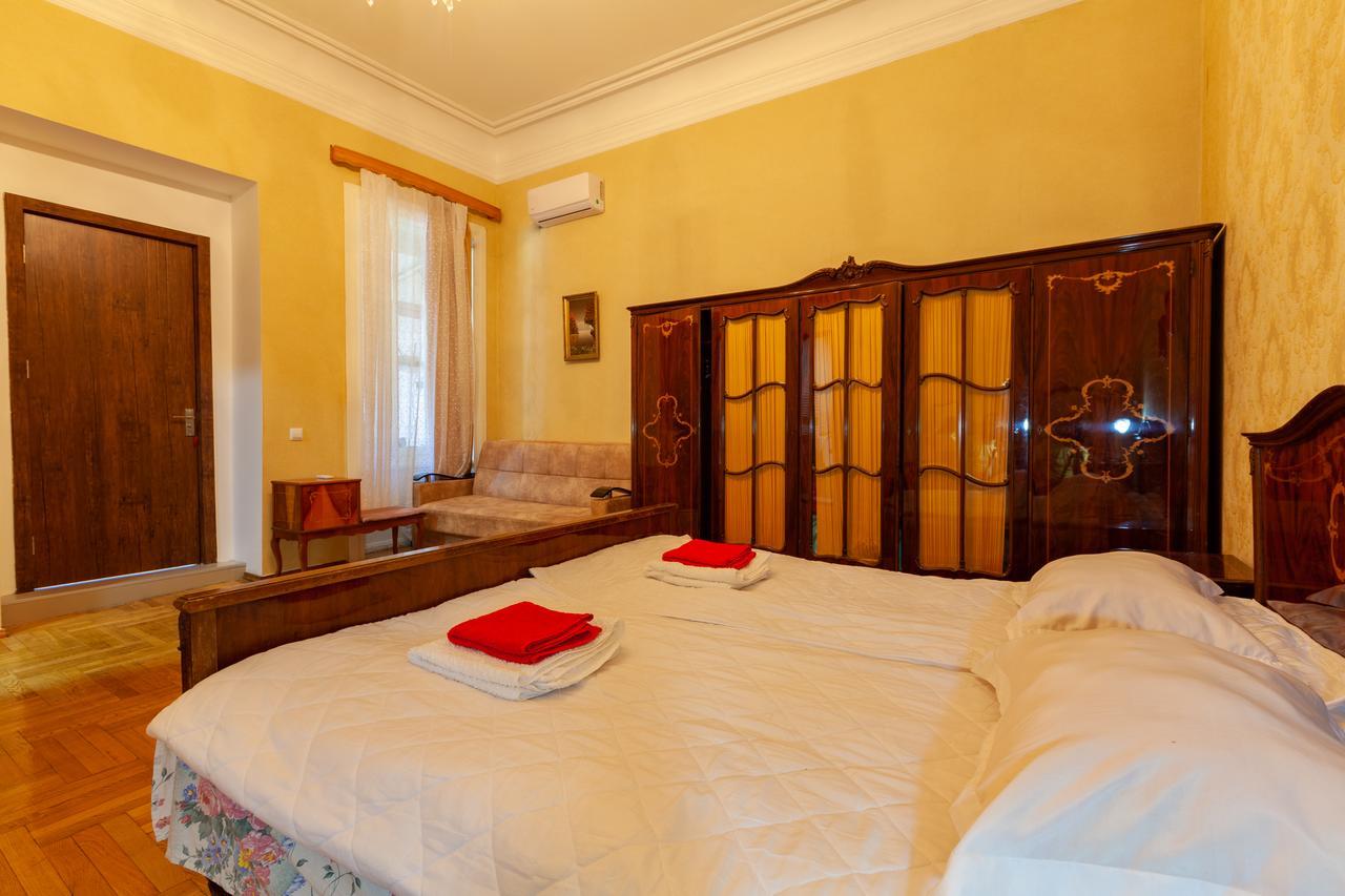Guest House Keria Tbilisi Esterno foto
